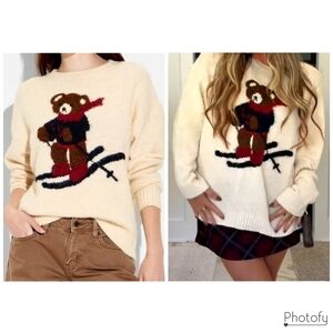 NWT Women's Wild Fable Crewneck Heritage Novelty Sweater - Ivory Skiing Bear